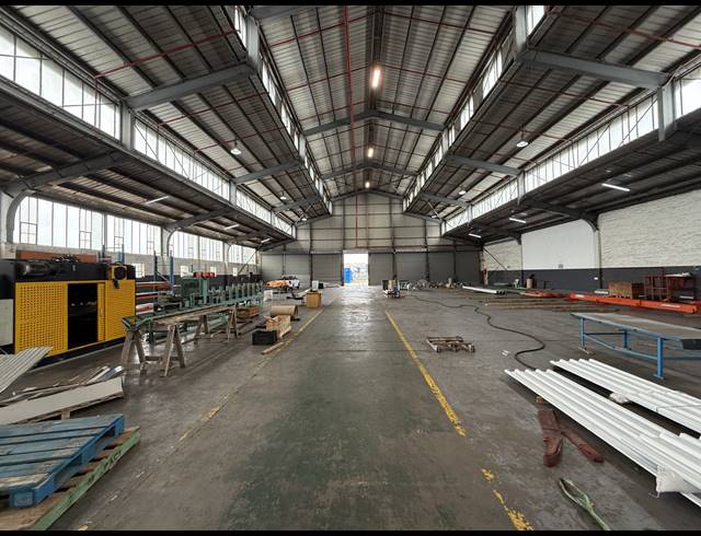 2,480M² WAREHOUSE TO LET IN EPPING INDUSTRIAL